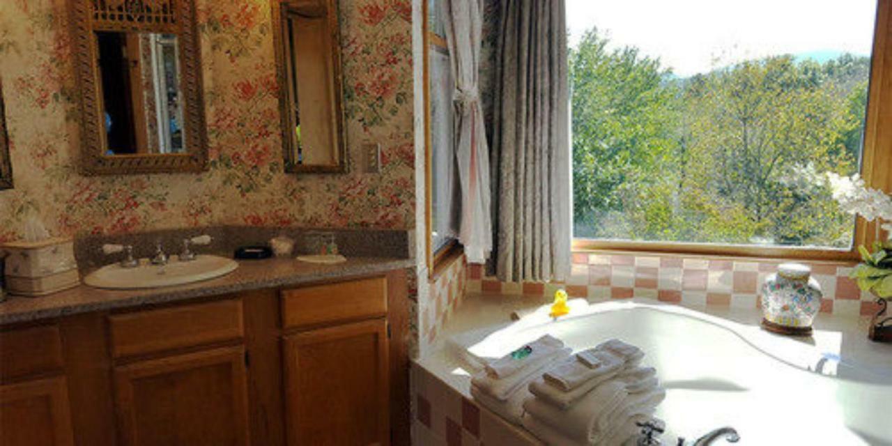 Innisfree Hotel Boutique Glenville Екстер'єр фото
